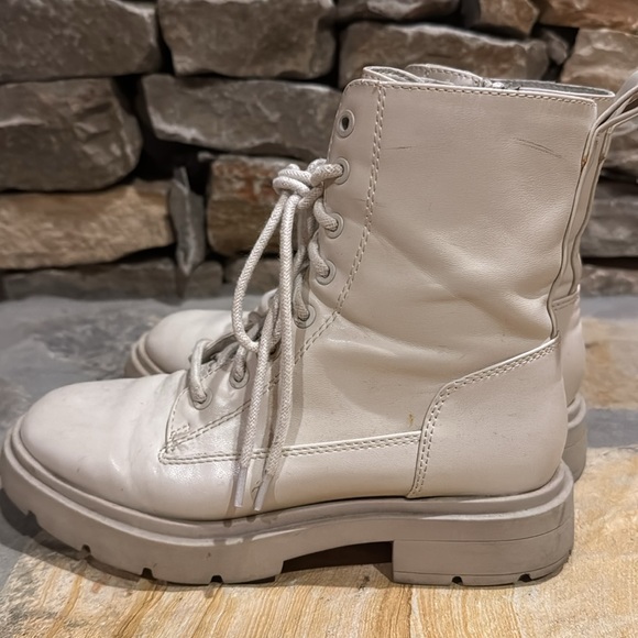 Cream combat boots from No Boundaries, size 6 - Picture 4 of 4